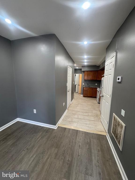 Building Photo - 1108 N Bond St