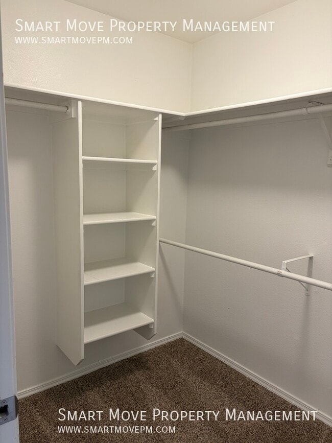 Building Photo - 5923 S Sweet Gum Way