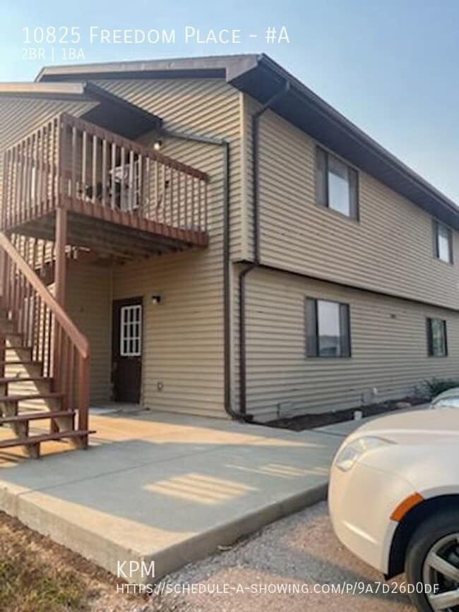 Primary Photo - 2 BEDROOM | 1 BATHROOM | APARTMENT | SUMME...