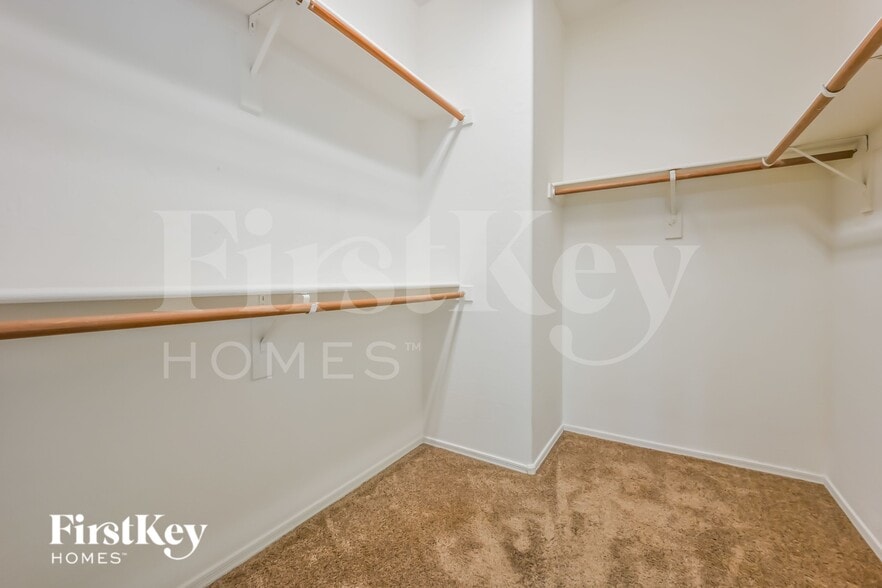 Building Photo - 3032 E Pinto Valley Rd