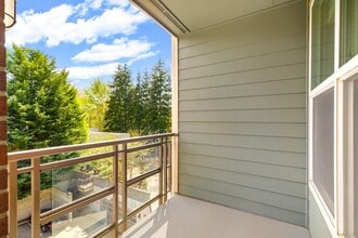 Building Photo - Move In Special! Large 1 Bedroom with Built in Office Nook - Garage Parking