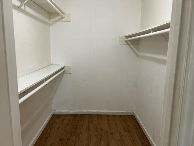 Building Photo - 5550 N Braeswood Blvd