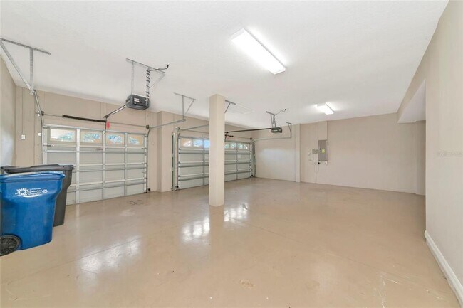 Building Photo - 12079 Aster Ave