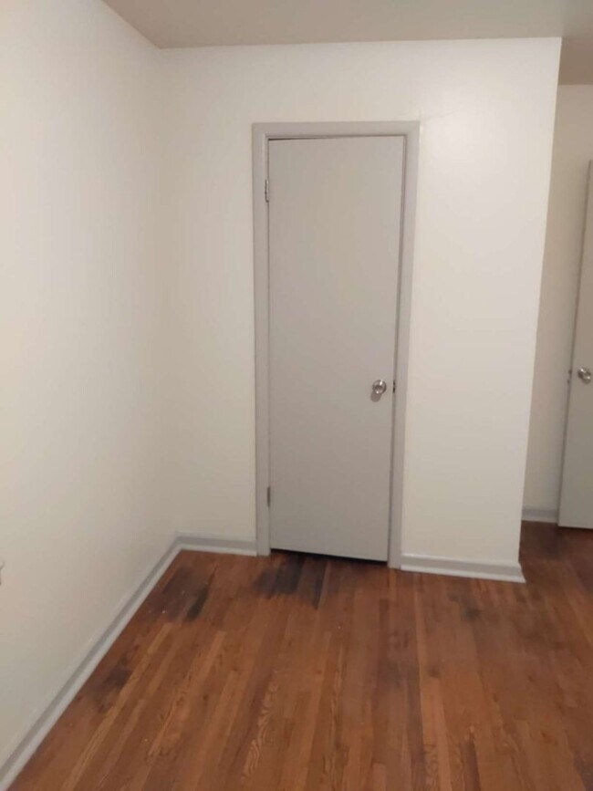 Building Photo - 2 Bed, 1 Bath Ready for Rent!