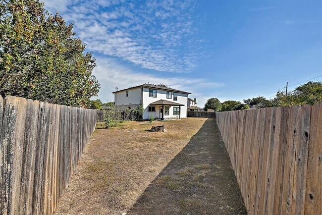 Building Photo - 102 Cannery Cove