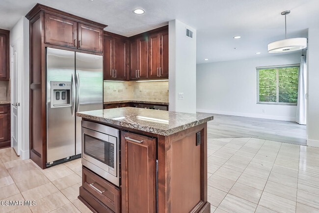 Building Photo - 5618 Silver Valley Ave