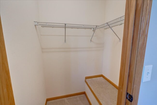 Building Photo - 4735 Valor Way