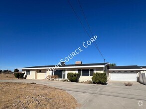 Building Photo - 3 Bedroom Ranch Home For Rent in Palmdale