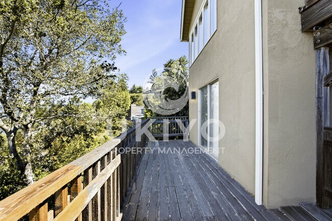 Building Photo - 6809 Colton Blvd