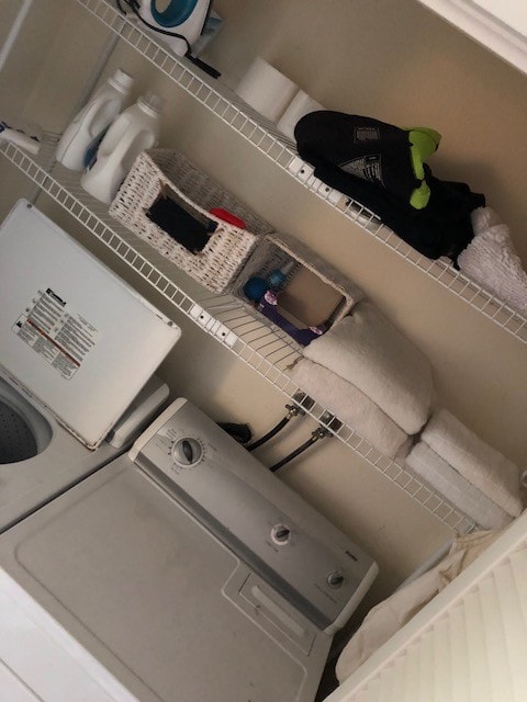 washer/dryer - 446 Monterey Blvd