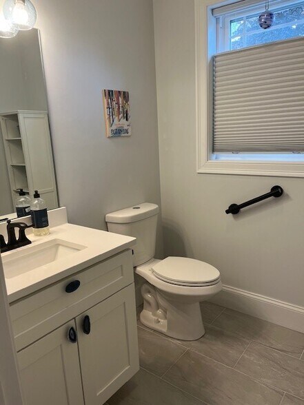 first floor - 114 Saratoga Way