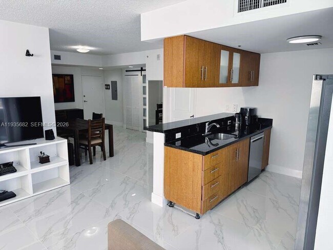 Building Photo - 601 NE 23rd St