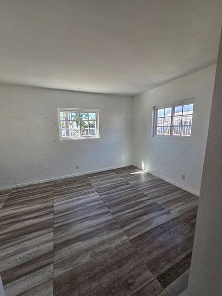 Building Photo - 6623 Almeria Ave