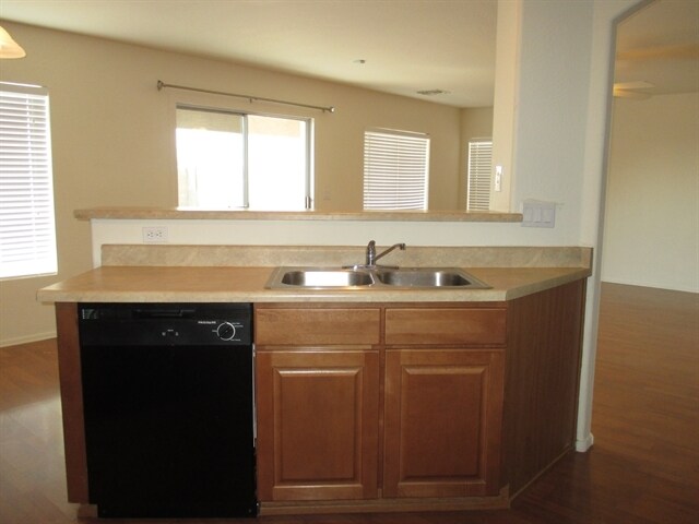 Building Photo - 22377 W Solano Dr