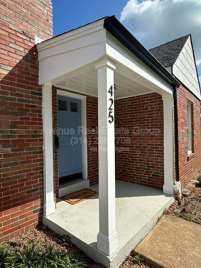 Building Photo - 425 Bismark Ave