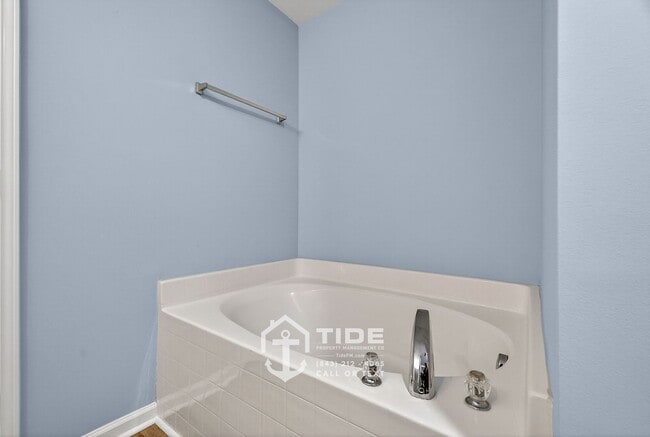 Building Photo - Townhome Living on Daniel Island