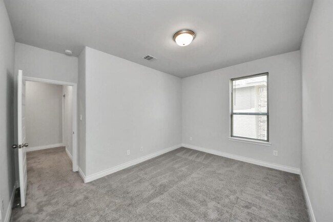 Building Photo - 28907 Ridge Valley Ct