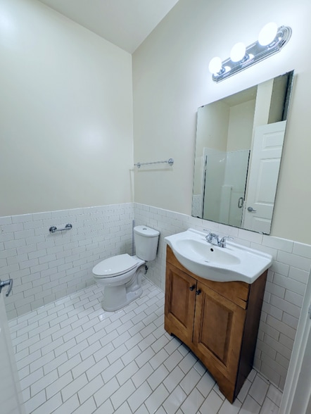 Building Photo - 1415 NW 19th Ave