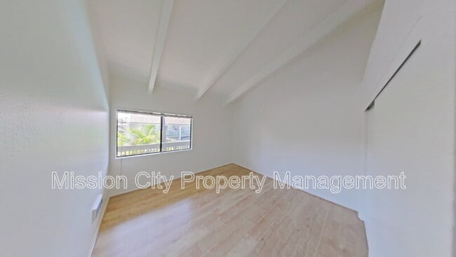 Building Photo - 29 Dearborn Pl