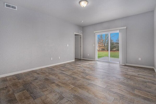 Building Photo - 5499 E Karen Ct