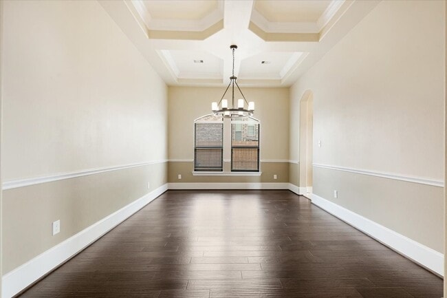 Building Photo - 20111 Redondo Valley Dr