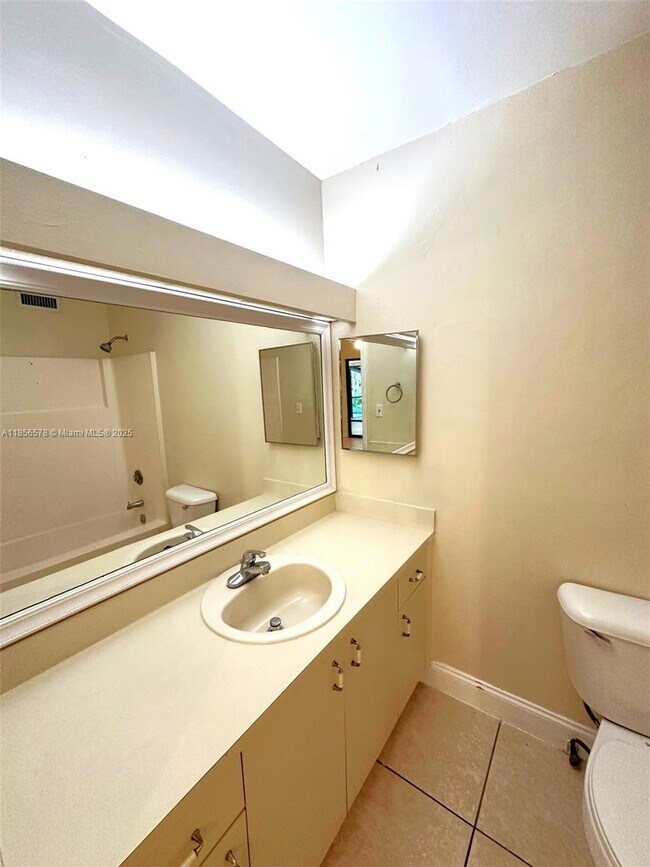 Building Photo - 6731 Kingsmoor Way