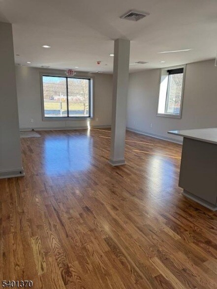 Building Photo - 248 US-46