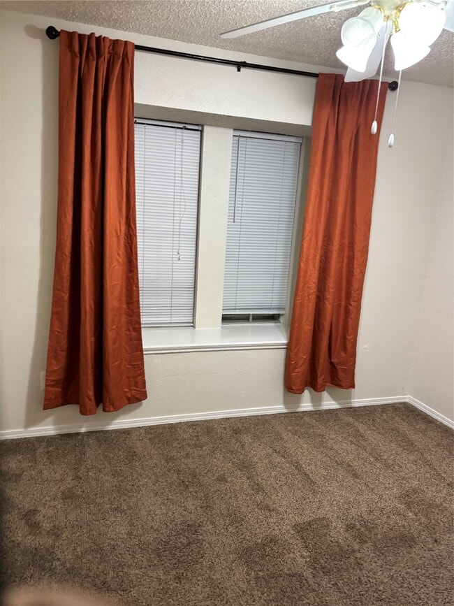 Building Photo - 18619 S Lyford Dr