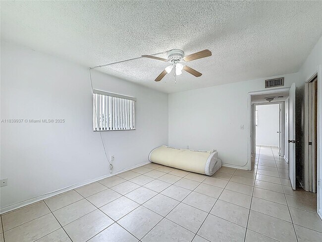 Building Photo - 8420 SW 133rd Avenue Rd