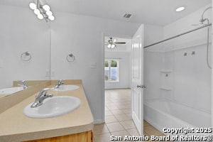 Building Photo - 2720 Golf Dr