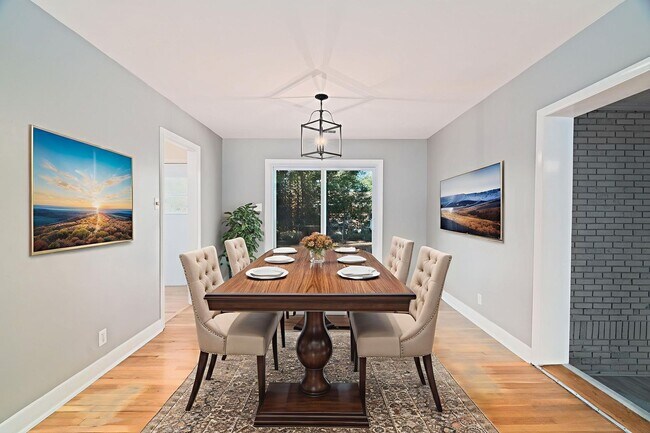 Building Photo - Peaceful Living in West Ashley!