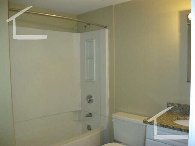 Building Photo - Luxury Allston 2 Bed