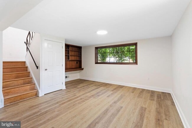Building Photo - 2106 Largo Rd
