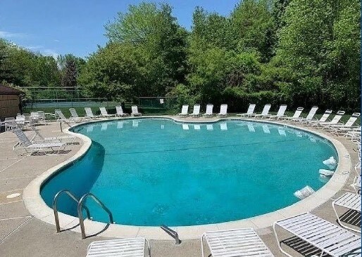 Building Photo - 38 Park St