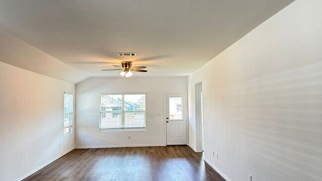 Building Photo - 170 Tofalla