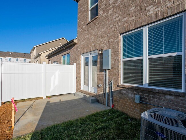 Building Photo - 2031 Sperling Dr