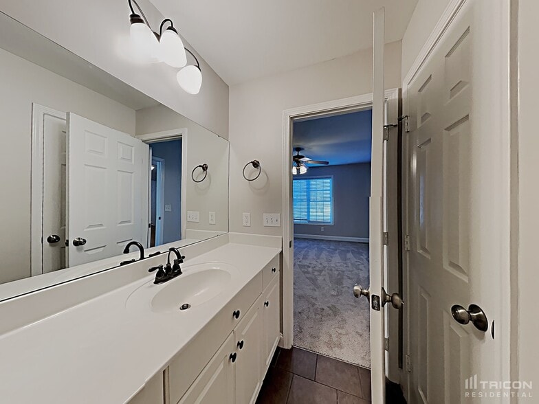 Building Photo - 661 Beavers Cove Ln NW