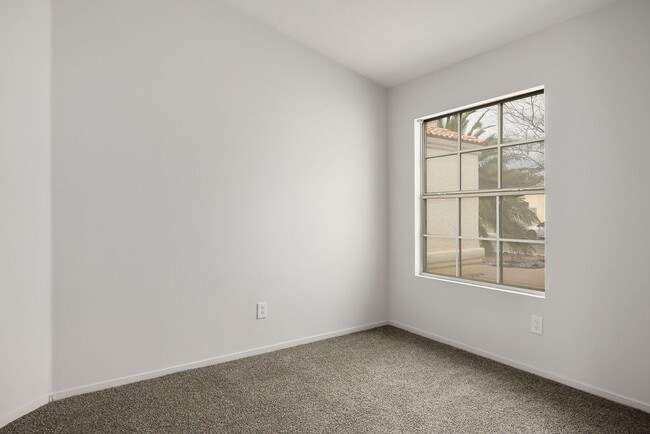 Building Photo - "Charming 3-Bedroom Oasis on Akamine Ave – Spacious 1702 Sq. Ft. with 2 Full Baths!"