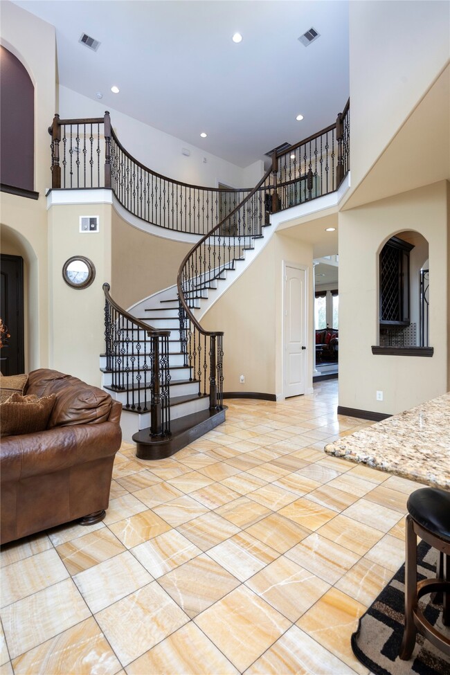 Building Photo - 25207 Springwood Lake Dr