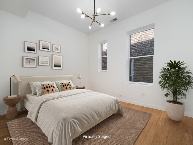 Building Photo - 842 N Wolcott Ave