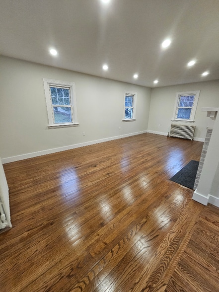 Building Photo - 1 Triangle St