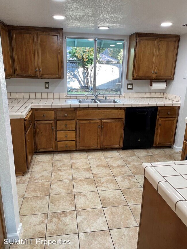 Building Photo - 3 br, 2 bath House - 345 Nancy Circle