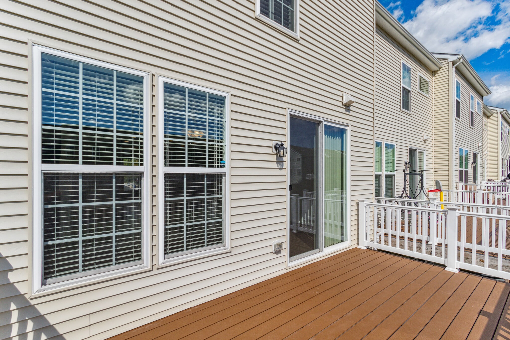 Balcony door - 9093 Connor House Rd