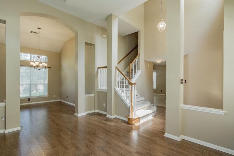 Building Photo - 111 S Winterport Cir