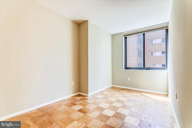Building Photo - 2030 F St NW