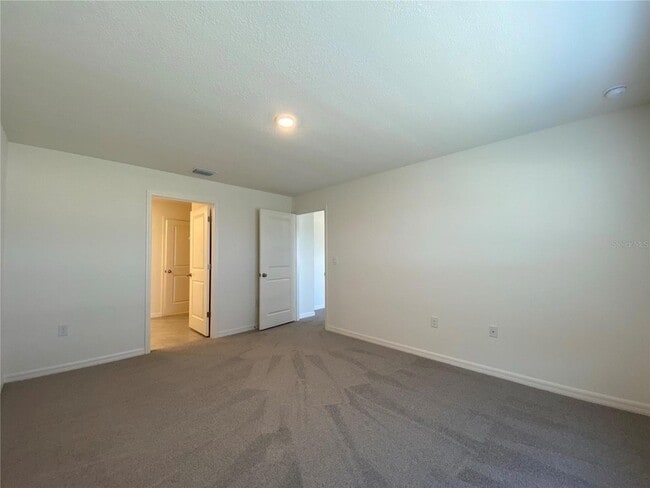 Building Photo - 661 W Twisted Oaks Dr