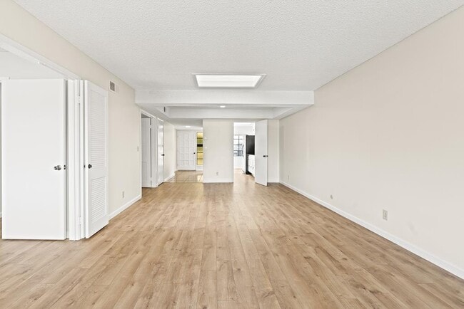 Building Photo - 5481 Cribari Green