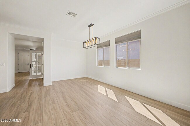 Building Photo - 3341 N 31st St