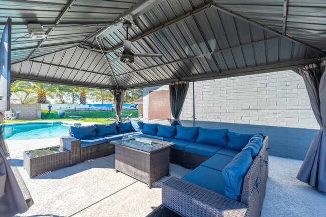 Building Photo - 14615 N 22nd Ln