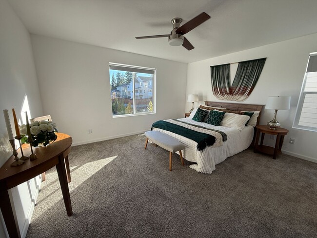 Building Photo - Hogan Heights Community 4 Bed 3.5 Bath